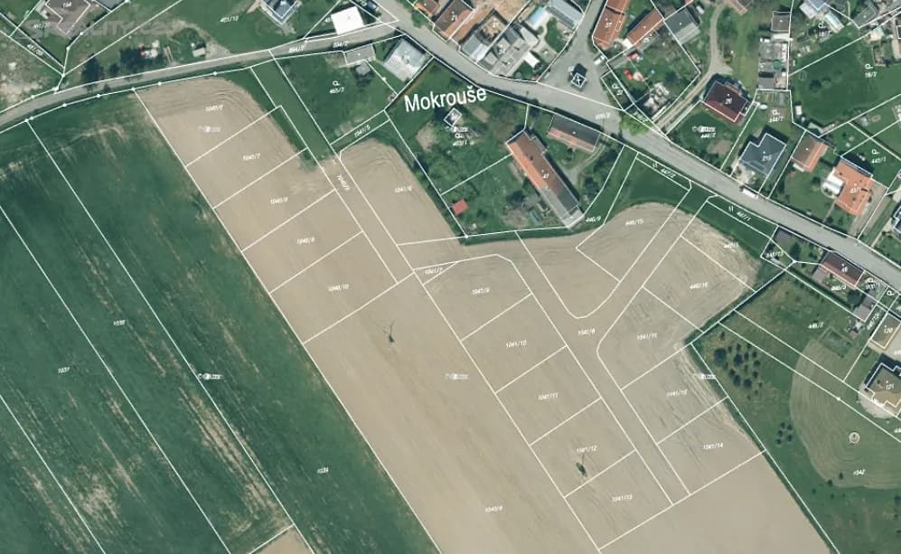 Pozemky Mokrouše - foto 1