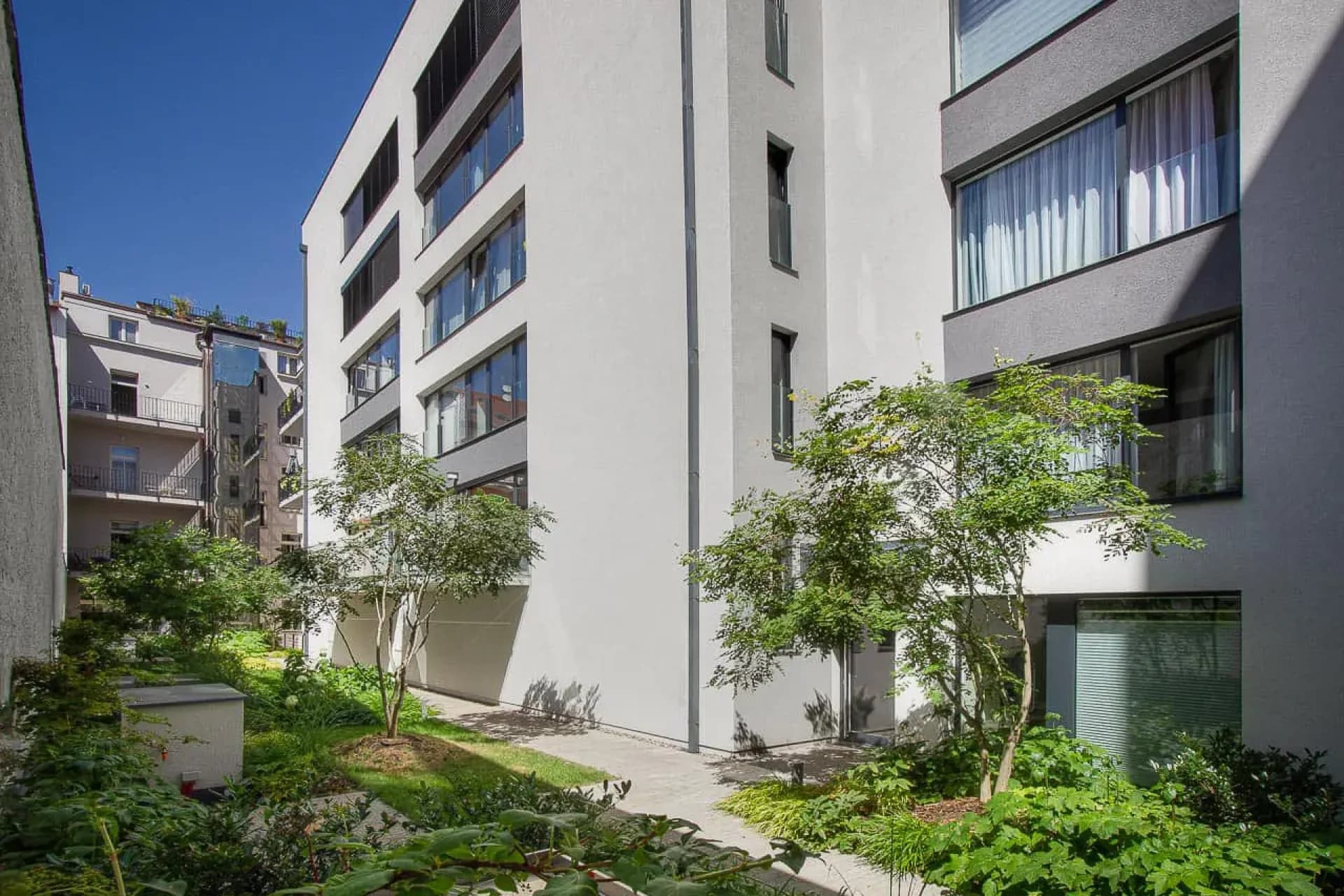 White Garden II - foto 1