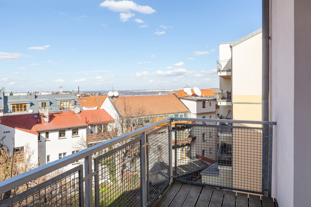 Za Strahovem - foto 5