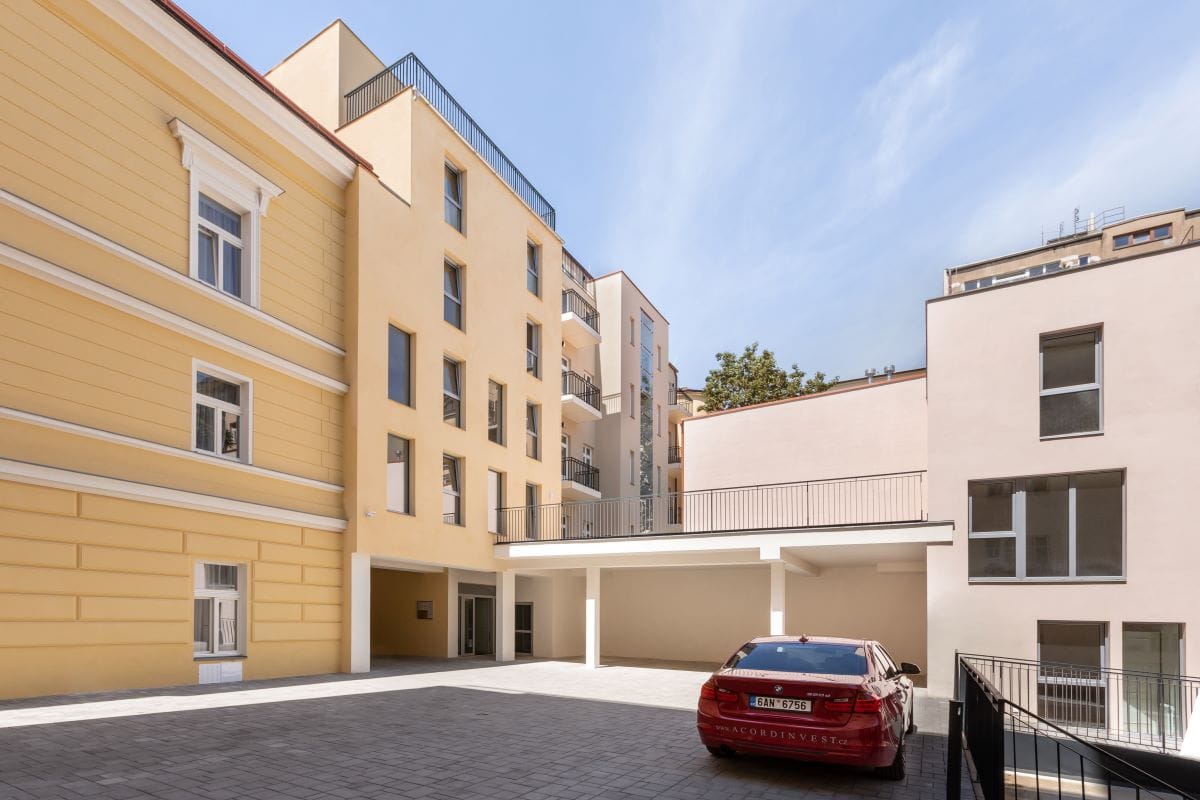 Cavallo Plaza 2