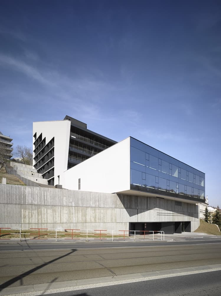 .142 Radlická - foto 2