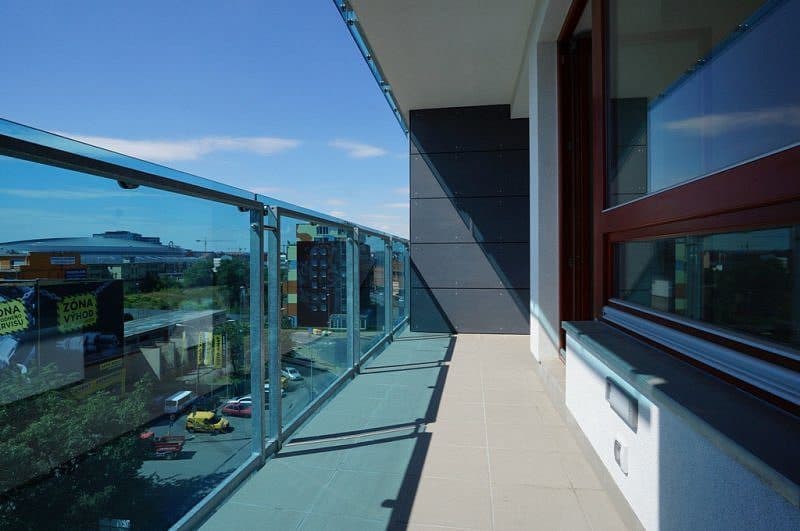 Byty Českomoravská - foto 2