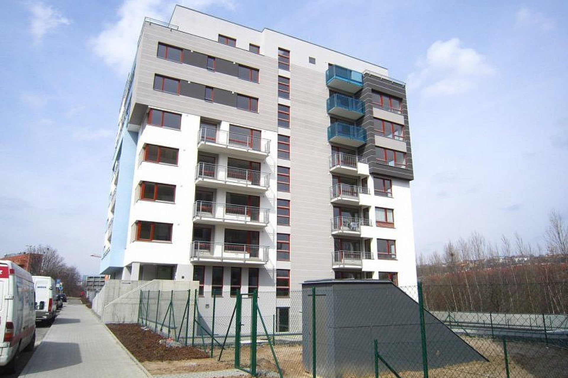 Byty Českomoravská - foto 1