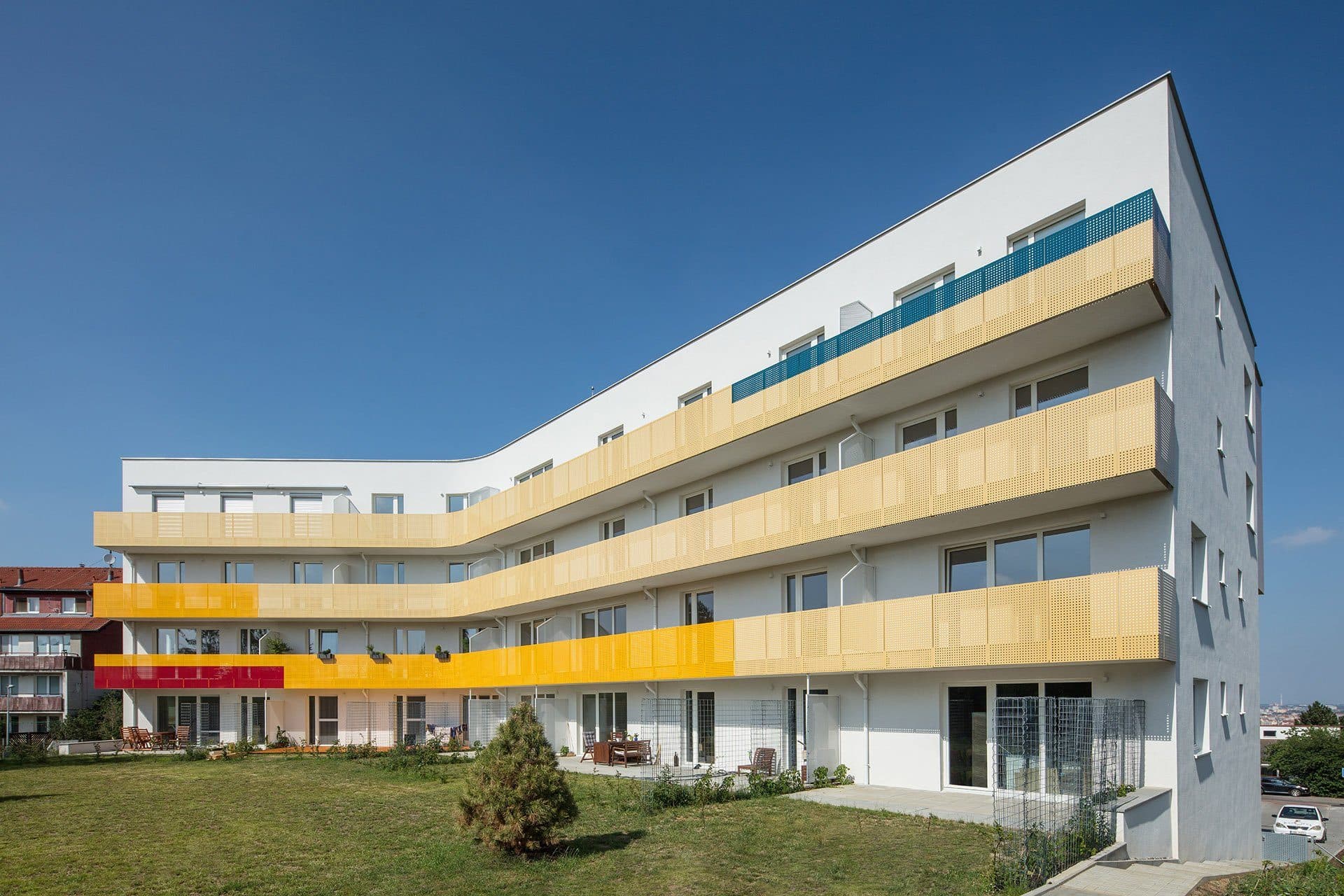 Bytový dům Tetínská - foto 1